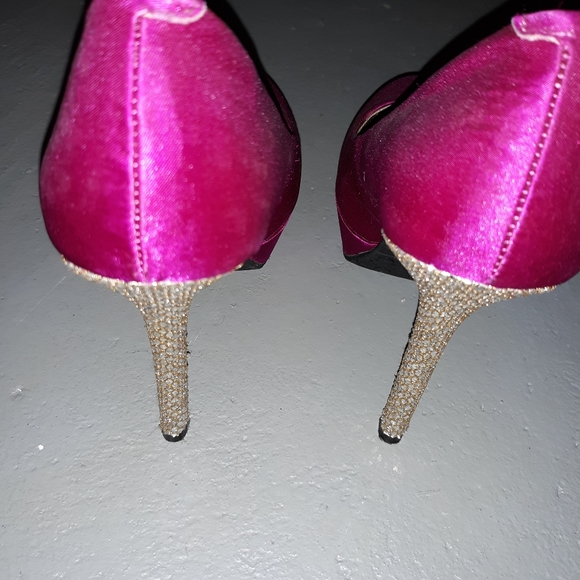 Fushia High Heels - Picture 2 of 2